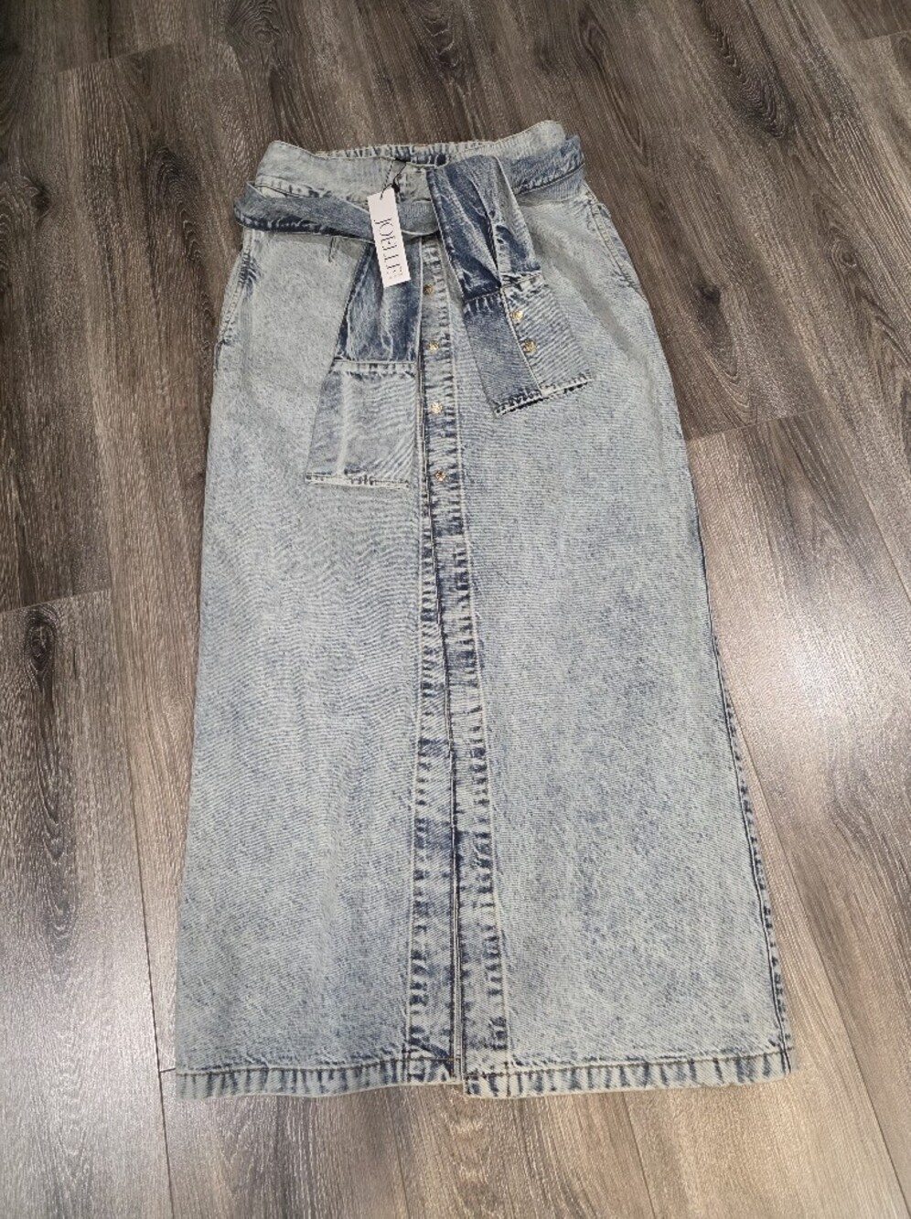 Joelle Collection Queen Blue Jean Skirt